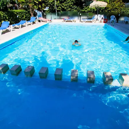 Locazione Turistica Holiday Rendez-vous - Pit190-1 Апартаменты Пинето